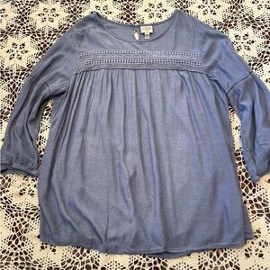 Chic Blue Blouse with Lace Detailing